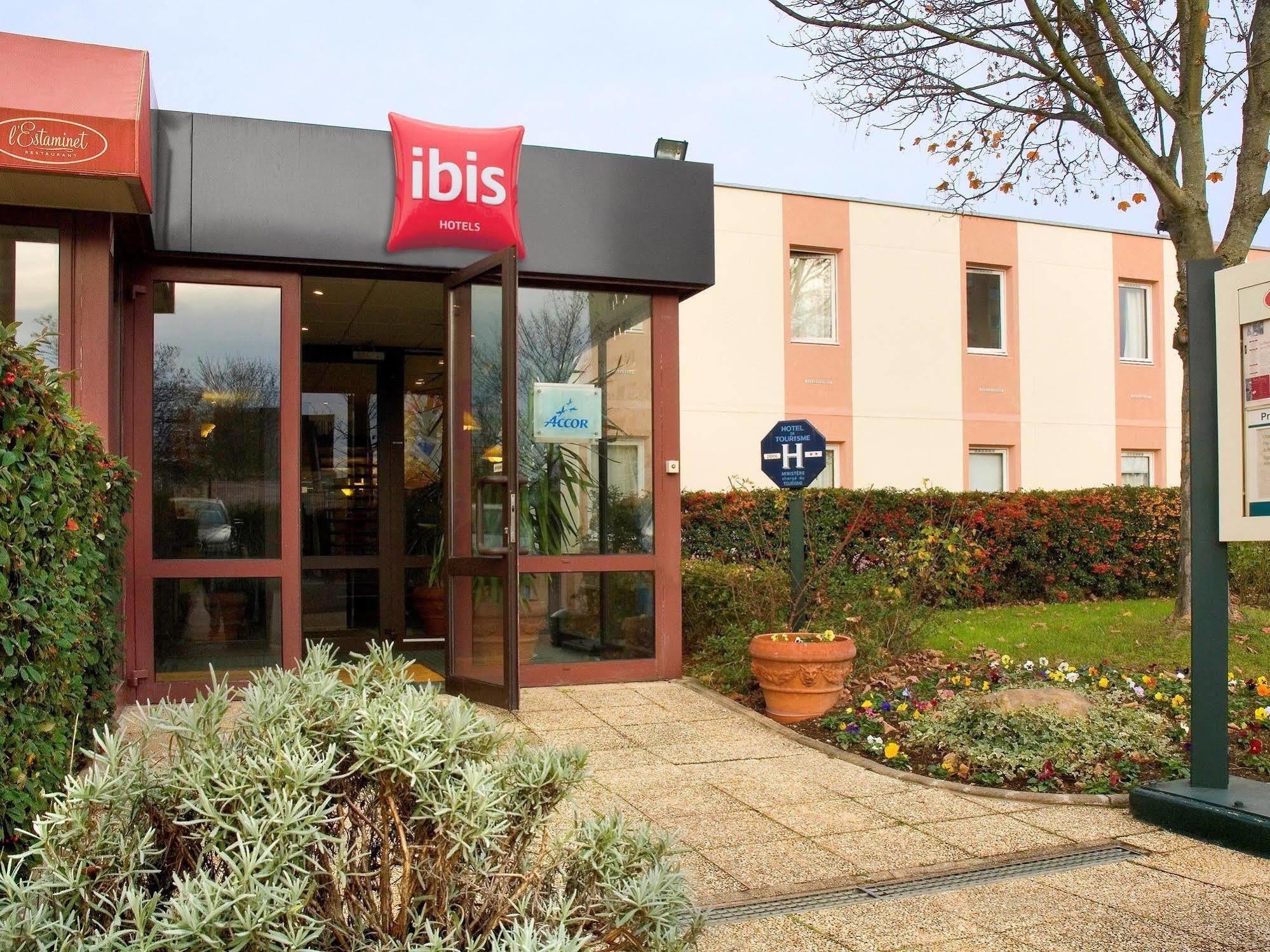 Ibis Melun Hotel Exterior foto